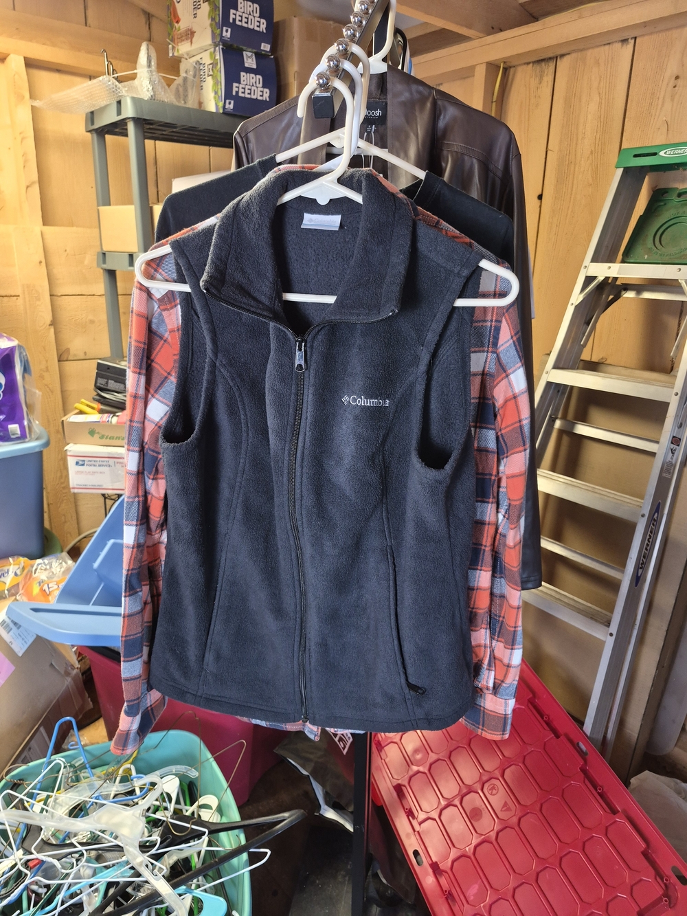 Columbia Black Women's Full-Zip Fleece Vest Bin 66